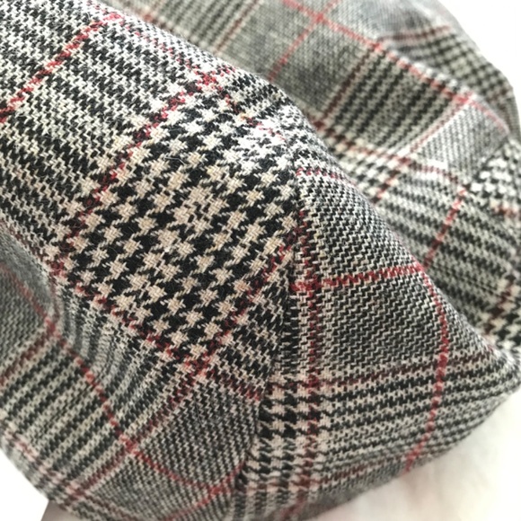 NWT Tip Top Tailors Burgundy Plaid Hat Unisex Black White Red Gatsby Cap Flat - Picture 9 of 12